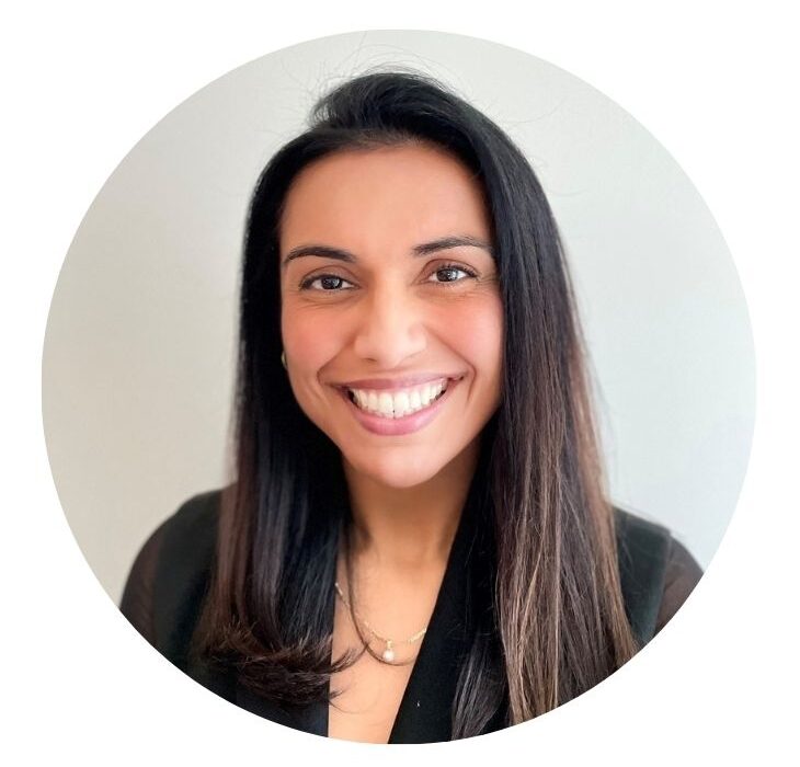 https://www.thrivescholars.org/wp-content/uploads/2022/08/Azucena-Flores-e1750488311231.jpg